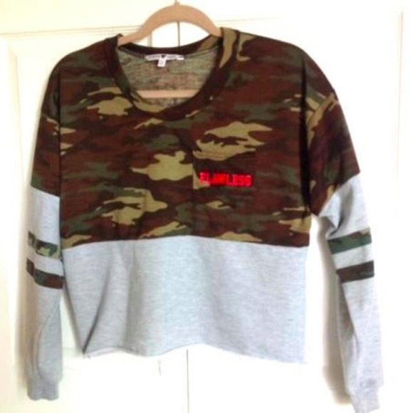 Camo Long Sleeves Croptop - Picture 1 of 6